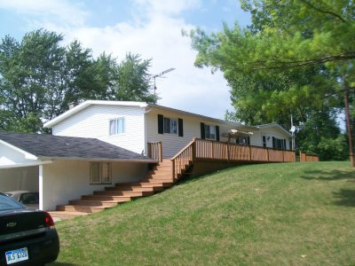 8385 N Osborn Rd Elwell, MI 48832