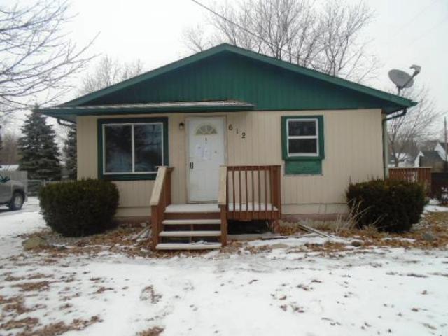612 W Stewart St Owosso, MI 48867