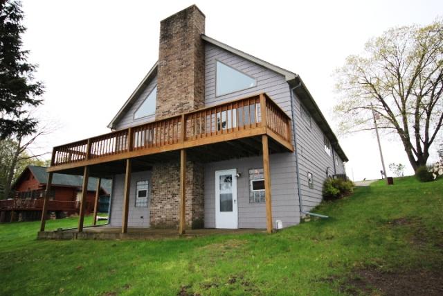 10416 Born St Three Rivers, MI 49093
