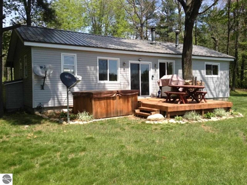 11696 Se Loch Alpine Road Kalkaska, MI 49646