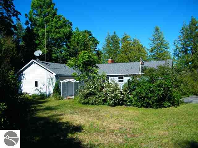 15149 N Cathead Bay Drive Northport, MI 49670