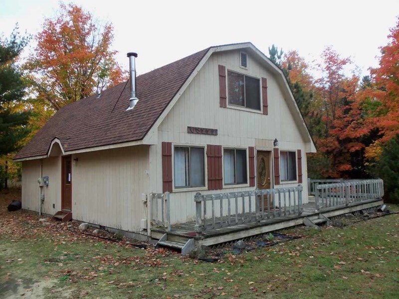 3227 Bridge Drive East Jordan, MI 49727
