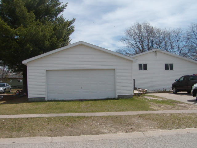 17 Troy Lane Kincheloe, MI 49788