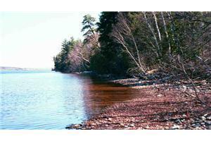 10 Nightingale Drive Dollar Bay, MI 49922