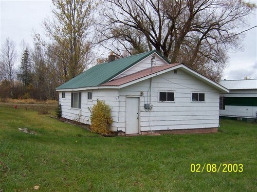 403 Elm St. Ewen, MI 49925
