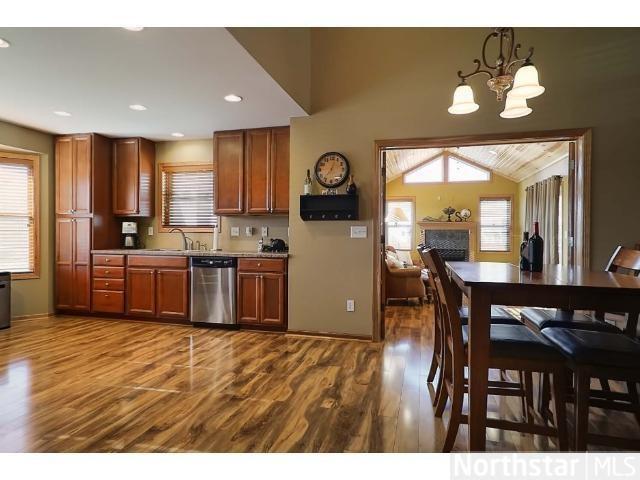 211 Pendryn Hill Alcove Woodbury, Mn 55125 Saint Paul, MN 55125