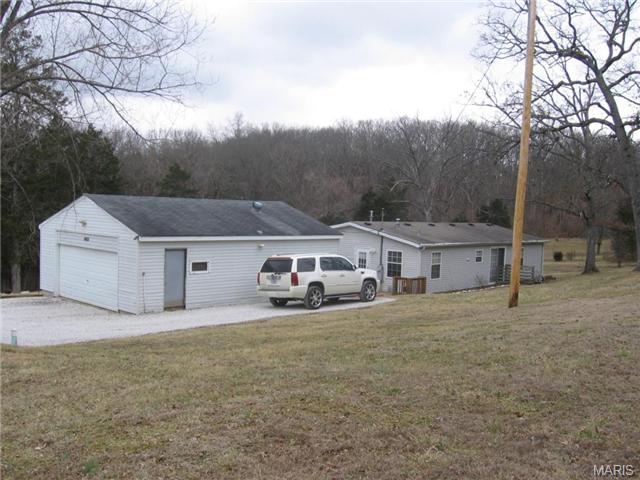 6605 Shenandoah Drive Dittmer, MO 63023