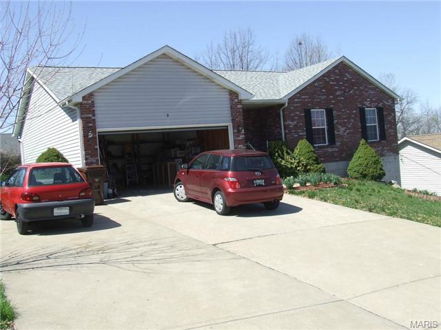 9 Linda Lane O Fallon, MO 63366