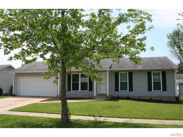 1346 Manuka O Fallon, MO 63366