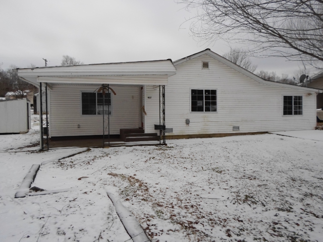 437 E Daniels St Piedmont, Mo, 63957 Wayne County Piedmont, MO 63957