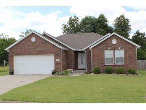 2272 Greystone Sq Webb City, MO 64870