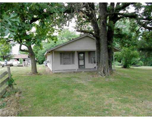 27298 Farm 1075 Rd Seligman, MO 65745