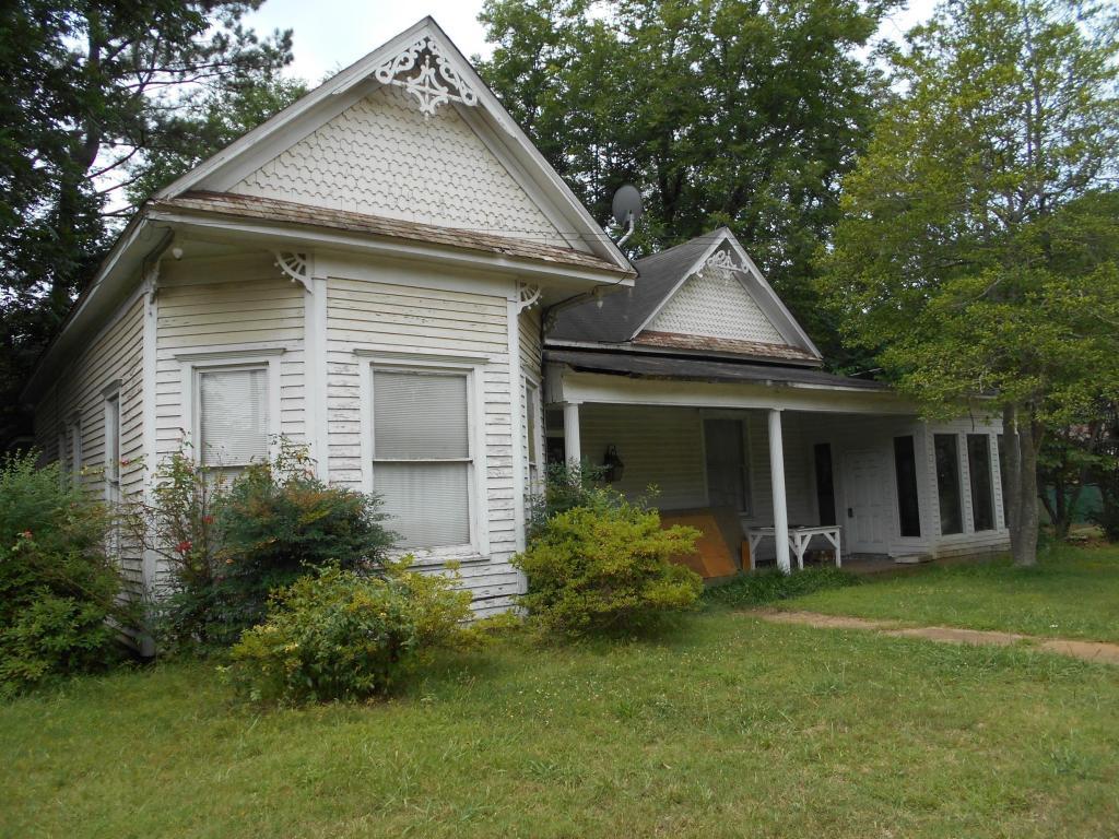 157 E Oxford St Pontotoc, MS 38863