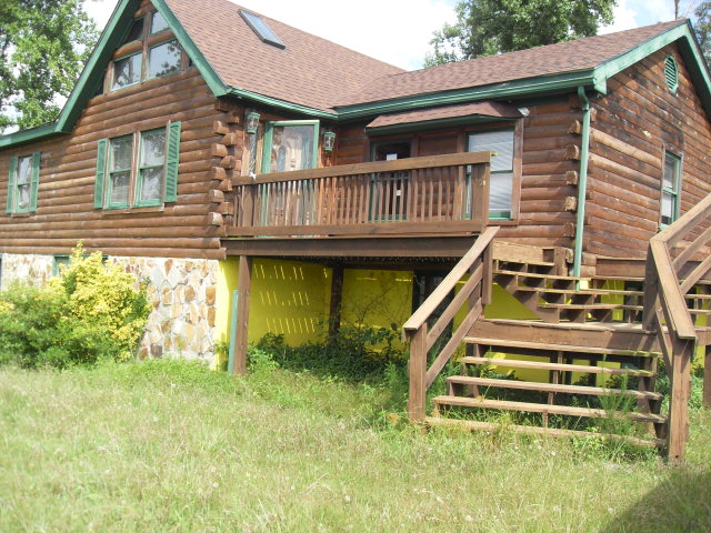 7172 Seven Bridges Road Whitakers, NC 27891