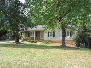 1362 Prince St Hickory, NC 28602