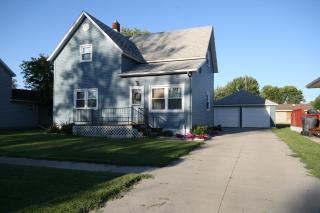 308 2nd St SE Hillsboro, ND 58045