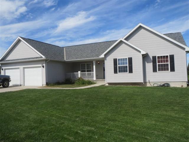 1859 Luther Ln Hooper, NE 68031