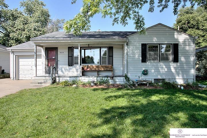 7618 Ridge Ave Omaha, NE 68124