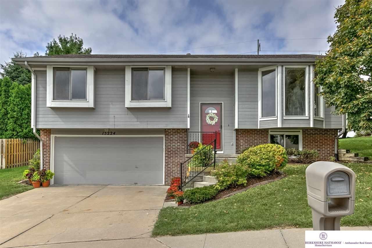 15224 Parker Plz Omaha, NE 68154