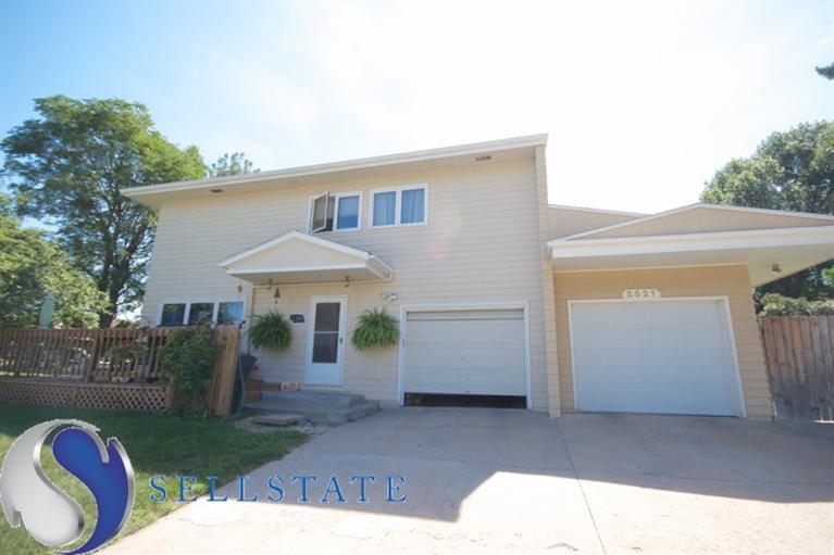 2531 Jameson S Lincoln, NE 68512