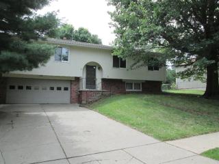 2411 Jameson S Lincoln, NE 68512