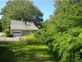 5 Hillsdale Dr Goffstown, NH 03045