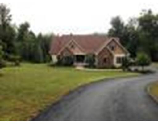 10 Oak Hollow Ln New Ipswich, NH 03071