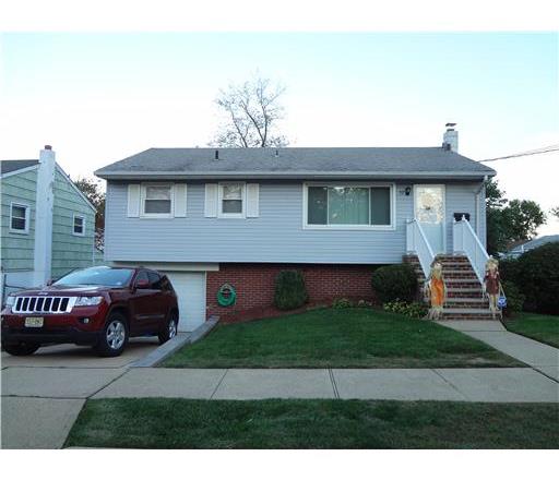 32 Chestnut Avenel, NJ 07001