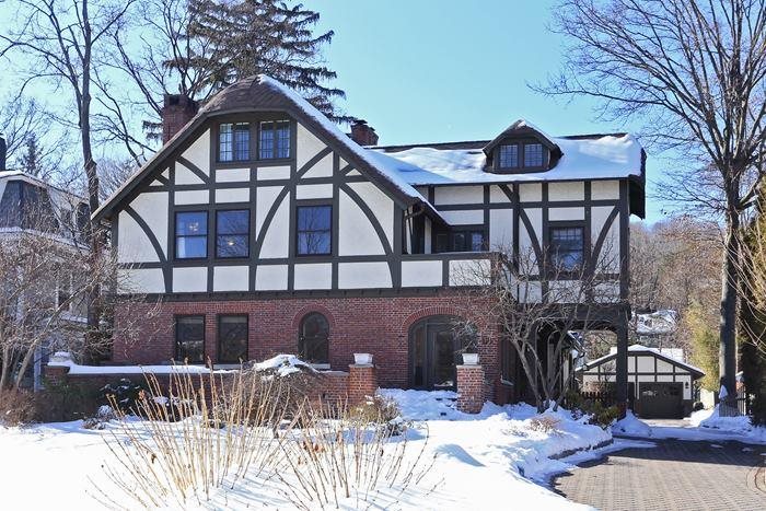 10 Clinton Ave Montclair, NJ 07042