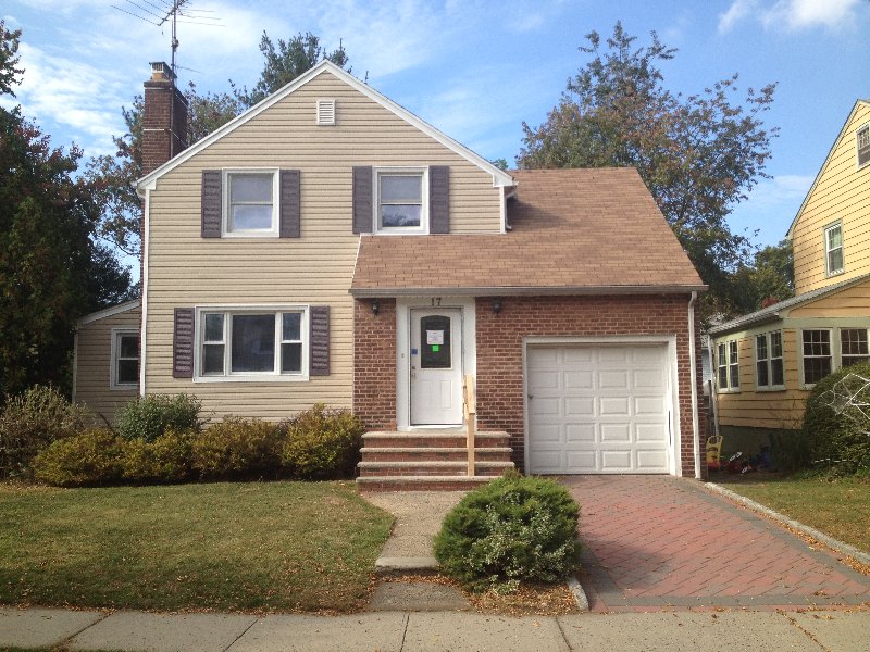 17 Eder Ter South Orange, Nj, 07079 Essex County South Orange, NJ 07079