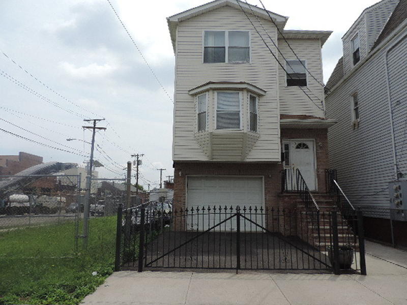 212 Sherman Ave Newark, NJ 07114