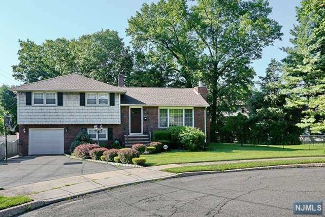 38 Serafin Pl Glen Rock, NJ 07452