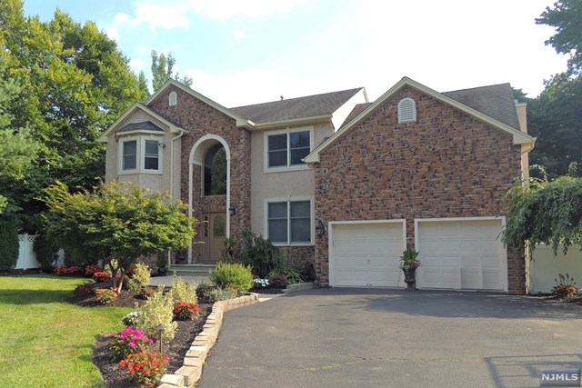 765 Hillsdale Ave Hillsdale, NJ 07642