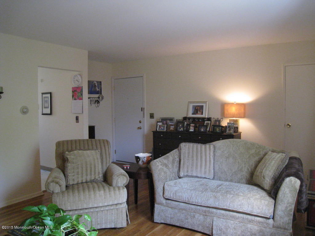 13b Juniper Lane Eatontown, NJ 07724