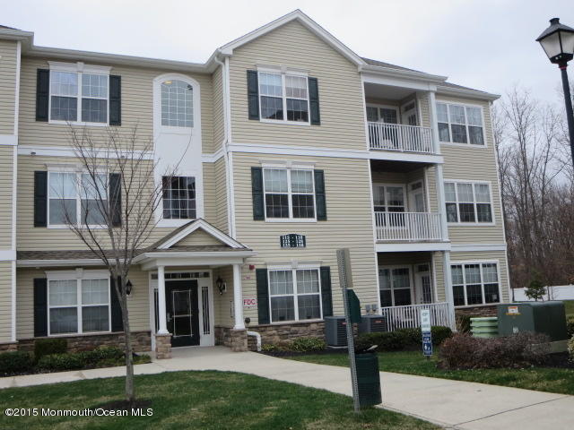 136 Mill Pond Way #22 Eatontown, NJ 07724