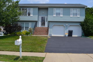 8 Ginia St Howell, NJ 07731