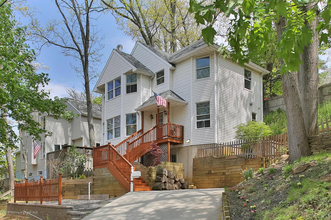 8 Peak Street Highlands, NJ 07732