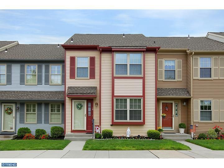 18 VILLAGE CT Audubon, NJ 08106