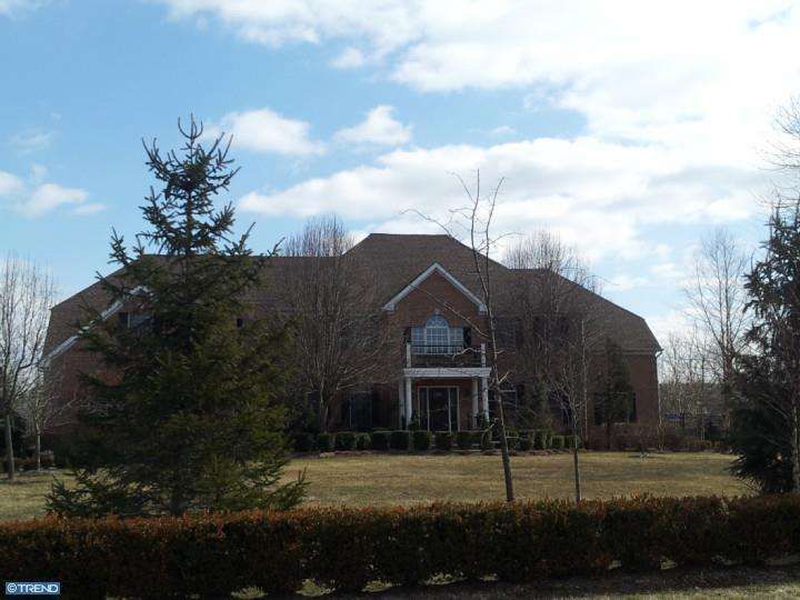 25 CHEYENNE DR Hopewell, NJ 08543