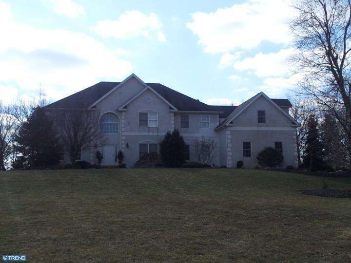 24 CHEYENNE DR Hopewell, NJ 08543