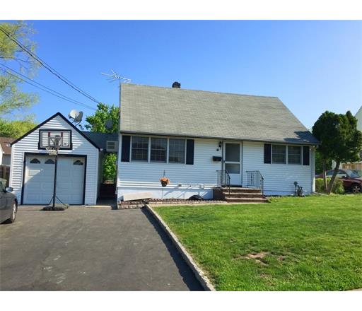 12 Powell Place Iselin, NJ 08830