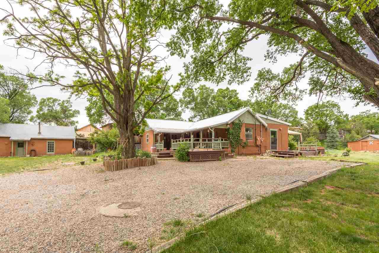 79 N Main St Pecos, NM 87552