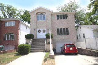 56 Acorn St Staten Island, NY 10306