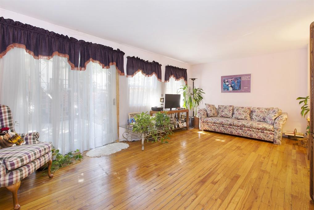 772 E 169th St Bronx, NY 10456