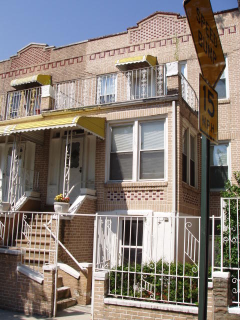 1233 Manor Ave Bronx, NY 10472