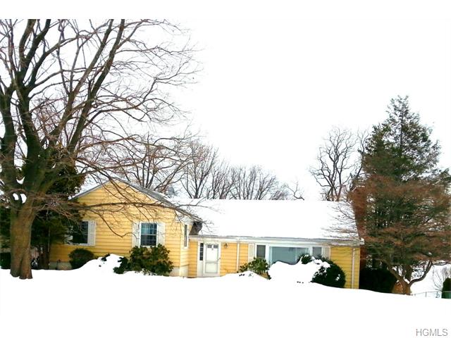 8 Mayfair Road Elmsford, NY 10523