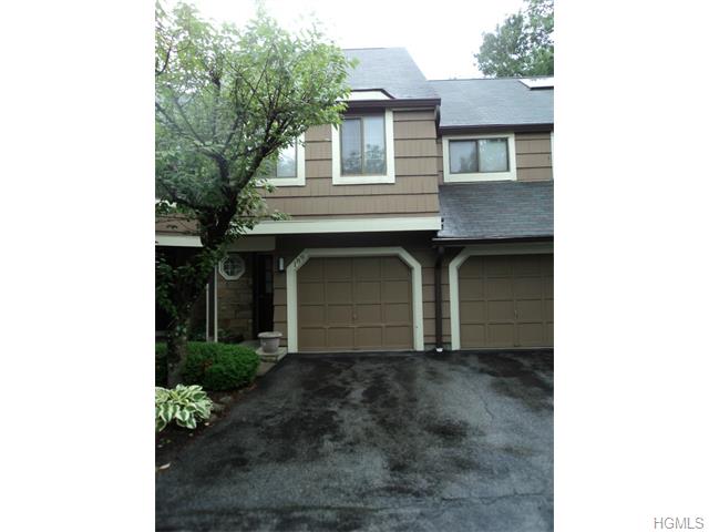 189 Treetop Circle Nanuet, NY 10954