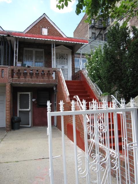 432 E 46th St Brooklyn, NY 11203