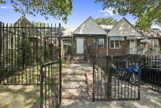 463 E 40th St Brooklyn, NY 11203