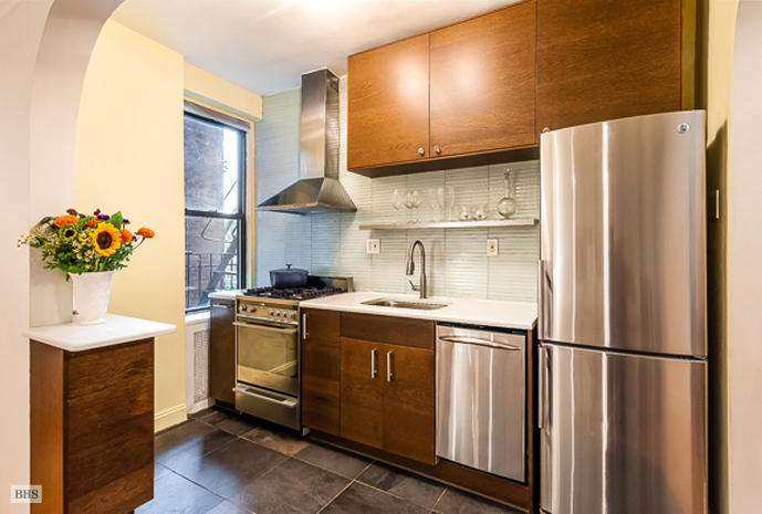 50 Lefferts Ave #2G Brooklyn, NY 11225